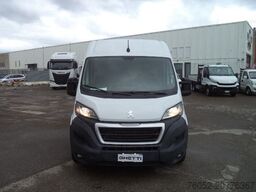 Peugeot Boxer 335