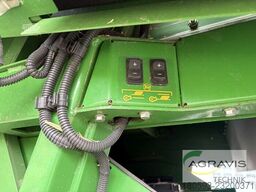 John Deere T 560