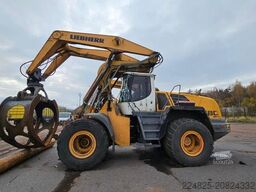 LIEBHERR L580 LOG 2+2 BAUJAHR 2010