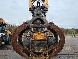 LIEBHERR L580 LOG 2+2 BAUJAHR 2010