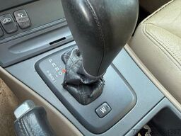 VOLVO V70 D5 AWD Allrad Leder elektrSitze Klima TÜV26