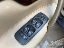 VOLVO V70 D5 AWD Allrad Leder elektrSitze Klima TÜV26