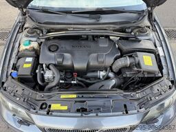 VOLVO V70 D5 AWD Allrad Leder elektrSitze Klima TÜV26