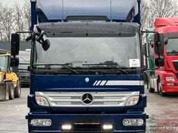 MERCEDES-BENZ Atego 1222L 4x2 BL 1.Stock Menke Viehwagen