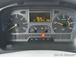 MERCEDES-BENZ Atego 1222L 4x2 BL 1.Stock Menke Viehwagen