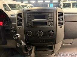 VOLKSWAGEN Crafter L2H2 Klima 8 Sitze + Rollstuhl AMF Bruns