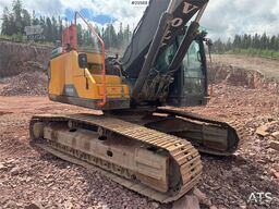 Volvo EC300 Excavator – Engcon Tiltrotator, 2 Buckets an