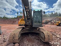 Volvo EC300 Excavator – Engcon Tiltrotator, 2 Buckets an