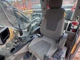 Volvo EC300 Excavator – Engcon Tiltrotator, 2 Buckets an