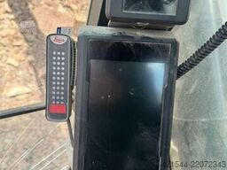 Volvo EC300 Excavator – Engcon Tiltrotator, 2 Buckets an