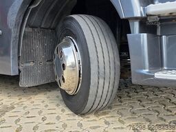 MAN TGL 12.240 4X2 BL / Pferde
