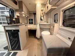 Bürstner Lineo C 550 barrierefrei mit Kassettenlift