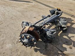 SAF Sbk2243-135 steering axle with hydraulic cilinder