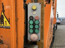 Mercedes-Benz Econic 2633 L 6x2/4 NLA Econic 2633 L 6x2/4 NLA, Lenkachse, Zöller Medium XL, Zöller-Schüttung