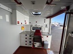 Mercedes-Benz Sprinter 516 CDI 4x2 Sprinter 516 CDI 4x2, Rettungswagen, Retarder