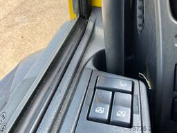 Renault Midlum 220 Hiab 4 Tonmeter laadkraan