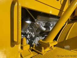 Kirovets K700A V8