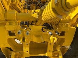 Kirovets K700A V8
