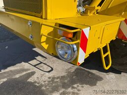 Kirovets K700A V8