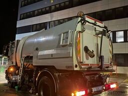 IVECO ML180E25 KEHRMASCHINE