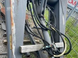 VOLVO ARM FÜR L180 MIT ZYLINDER