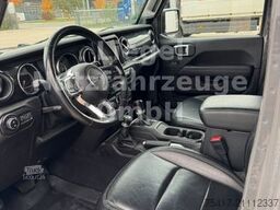 JEEP Wrangler Unlimited Sahara Softtop Sky One-Touch