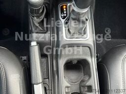 JEEP Wrangler Unlimited Sahara Softtop Sky One-Touch