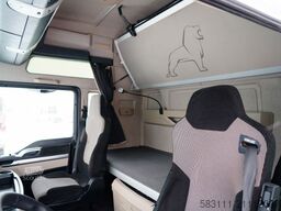 MAN TGX 18.470 / LOW DECK / MEGA /  / NAVI RIO / 202