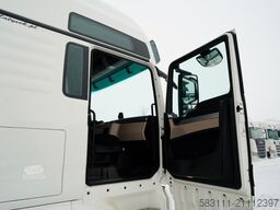 MAN TGX 18.470 / LOW DECK / MEGA /  / NAVI RIO / 202