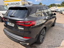 BMW X5 xDrive 45e Driving Assist /Pano/Laser/HUD