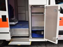 MERCEDES-BENZ Sprinter Rettungswagen