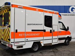 MERCEDES-BENZ Mercedes Benz Sprinter RTW Rettungswagen