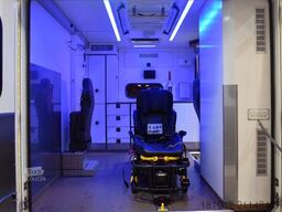 MERCEDES-BENZ Mercedes Benz Sprinter RTW Rettungswagen