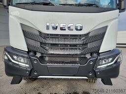 Iveco-Magirus X-Way AD300X46Z 6x4 X-Way AD300X46Z 6x4, Retarder, Navi