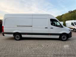MERCEDES-BENZ Sprinter 319 CDI V6 Kasten 3,5t RWD L3H2