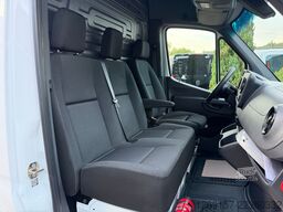 MERCEDES-BENZ Sprinter 319 CDI V6 Kasten 3,5t RWD L3H2