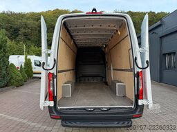 MERCEDES-BENZ Sprinter 319 CDI V6 Kasten 3,5t RWD L3H2