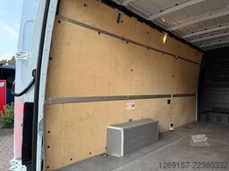 MERCEDES-BENZ Sprinter 319 CDI V6 Kasten 3,5t RWD L3H2