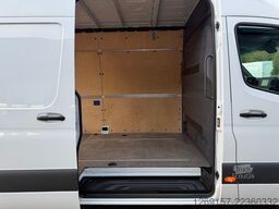 MERCEDES-BENZ Sprinter 319 CDI V6 Kasten 3,5t RWD L3H2