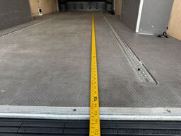 MERCEDES-BENZ Sprinter 319 CDI V6 Kasten 3,5t RWD L3H2
