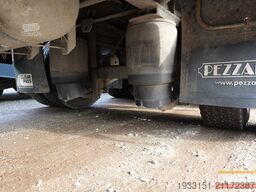 Pezzaioli SBA32 Veetrailer 2 lagen voor koeien - 3 asser ...