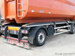 SCHMITZ CARGOBULL PA18
