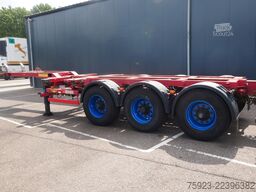 Broshuis 3 AXLE MULTI CONTAINER CHASSIS