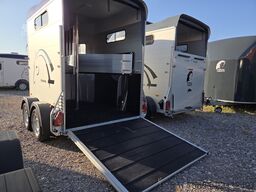 Cheval Liberté Touring Country Frontexit SK berry New