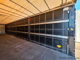 SCHMITZ CARGOBULL SCS 24/L - 13.62 E B / Liftachse | EDSCHA