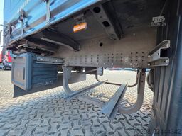 SCHMITZ CARGOBULL SCS 24/L - 13.62 E B / Liftachse | EDSCHA