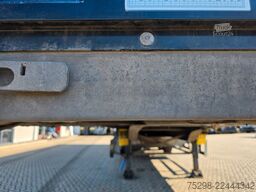 SCHMITZ CARGOBULL SCS 24/L - 13.62 E B / Liftachse | EDSCHA