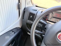 KARMANN 590 Davis ~ 2x KLIMA ~ AHK 2.5t Zuglast...