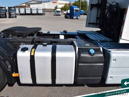 VOLVO FH 460 LED 2 Tanks 1.305 Liter Safetypaket
