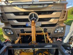 Mercedes-Benz Actros 2848 4x4+2 snow rigged hook truck. WATCH VI